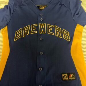 Brewers Women's top with Braun on back